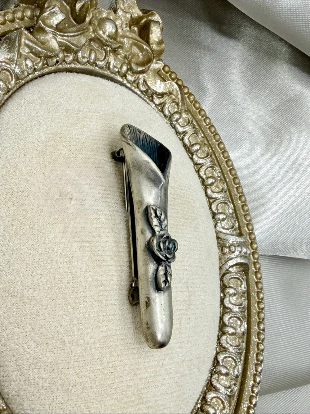 No brand vintage silver